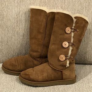 Sz 10 Ugg boots - Bailey Button Triplet II